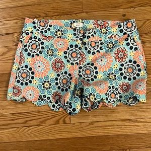 Crown & Ivy Chino Scallop Shorts Multicolor Floral textured Women’s size 16 4”
